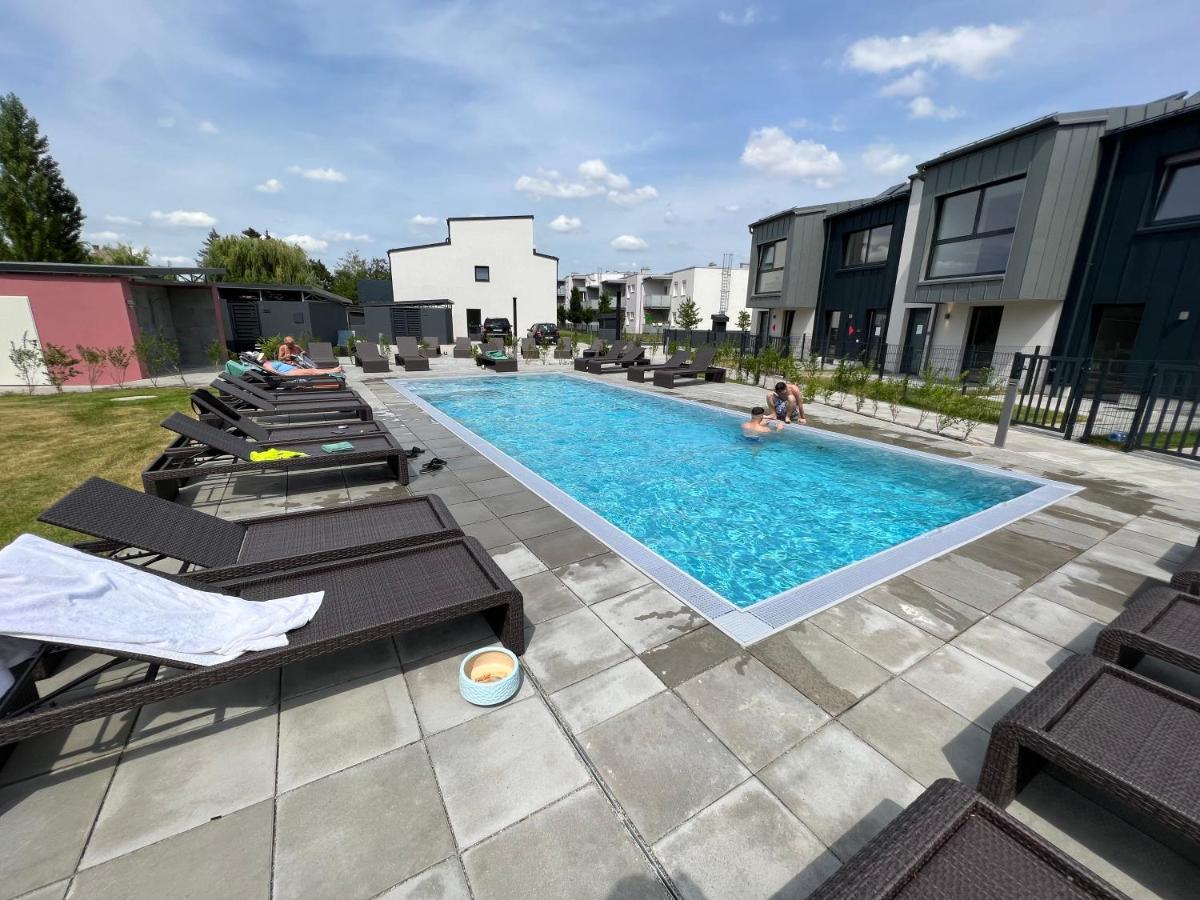25H Spa-Residenz Pools In & Out, Private Garden & Beach Neusiedl am See Εξωτερικό φωτογραφία